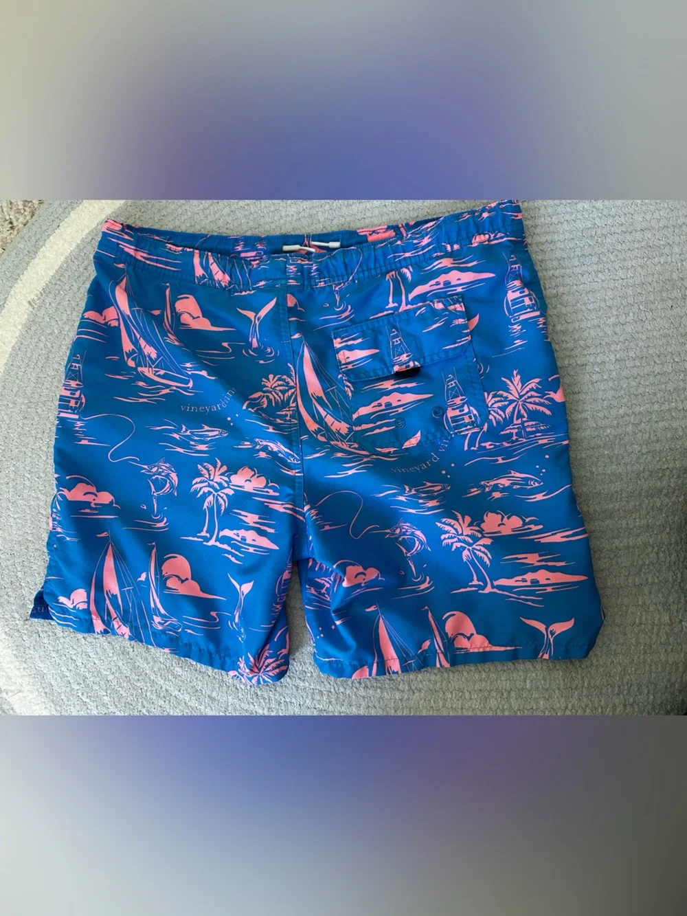 Vineyard Vines size 18 boys XL swimsuit linerless blue with pink boats